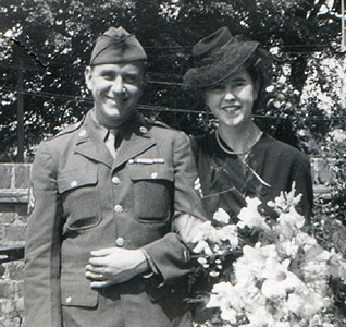 Image Edward Savory and Patricia Eileen Geake on their wedding day